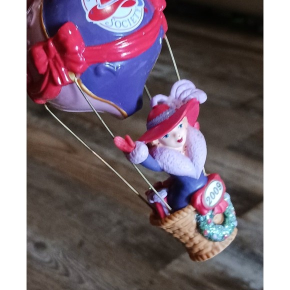 Red Hat Society 2009 Ornament - Picture 6 of 9